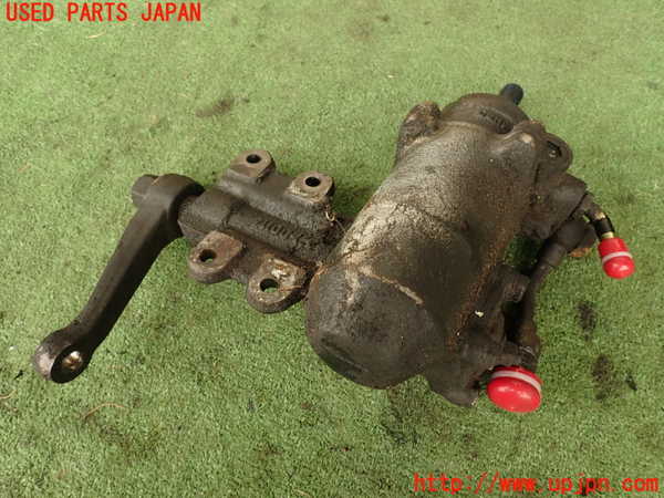 2UPJ-42644235]スカイライン(DR30)パワステギアボックス 中古_m0002.jpg