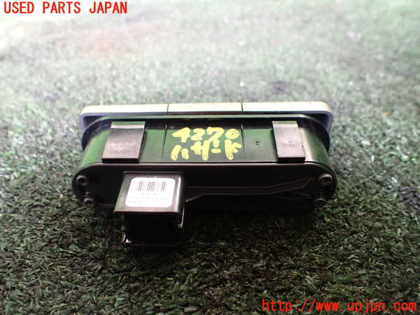 1UPJ-42706290]リンカーン・ナビゲーター(不明)ハザードスイッチ 中古_m0002.jpg