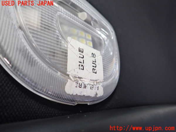 1UPJ-42706414]リンカーン・ナビゲーター(不明)ルームランプ4　三列目真ん中 中古_m0002.jpg