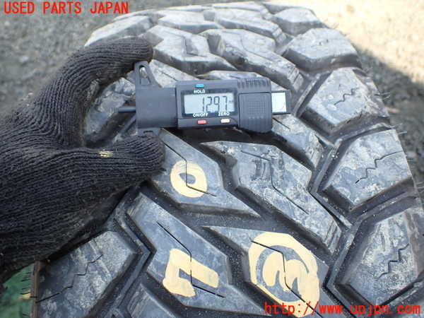 1UPJ-42709053]リンカーン・ナビゲーター(不明)タイヤ　ホイール　1本③ LT275/55R 中古_m0004.jpg