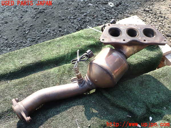 1UPJ-42712042]ベンツ S350(221057)W221 エキマニ2 中古_m0002.jpg