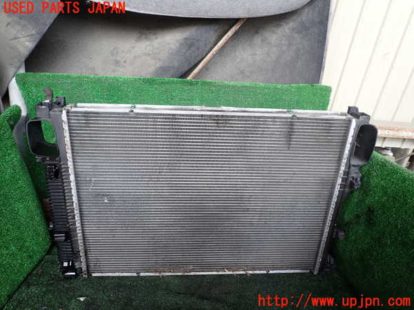 1UPJ-42712321]ベンツ S350(221057)W221 ラジエーター1 中古_m0001.jpg