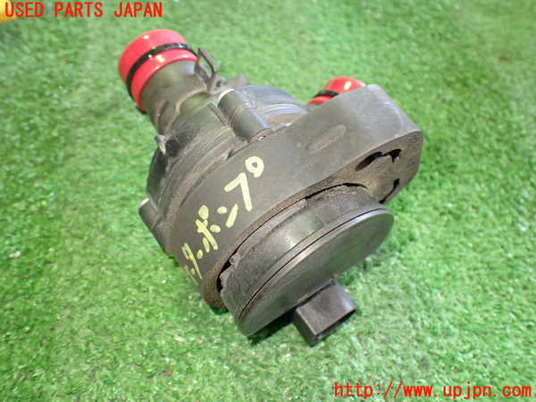 2UPJ-42752110]ベンツ CLS350(218359)ウォーターポンプ 中古_m0002.jpg