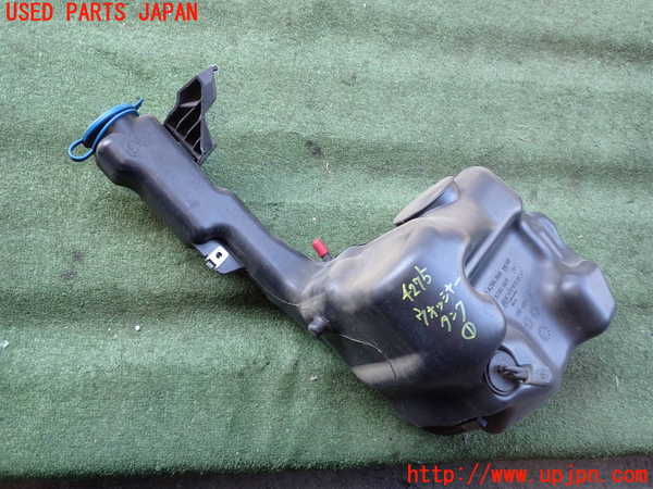 2UPJ-42756791]ベンツ CLS350(218359)ウォッシャータンク1 中古_m0001.jpg