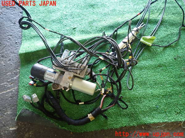 1UPJ-42761740]アルファロメオ・スパイダー(93922S)幌 中古　【ジャンク品】 (PILKINGTON M3232 43R-001583)_m0003.jpg