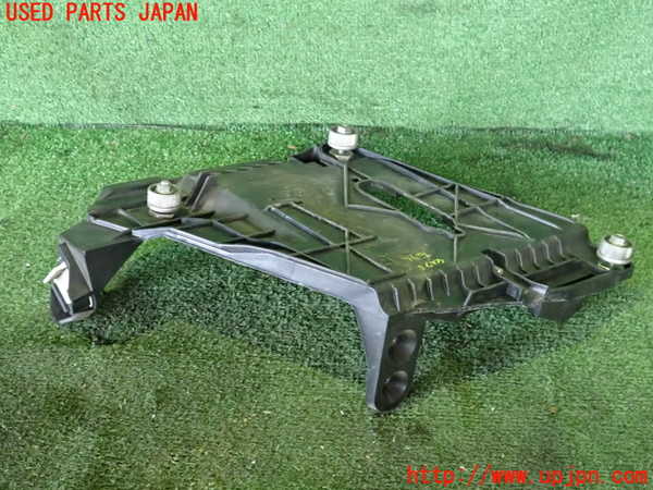 2UPJ-42781140]ポルシェ・ボクスター(98725)右ヘッドライトリム 中古_m0002.jpg