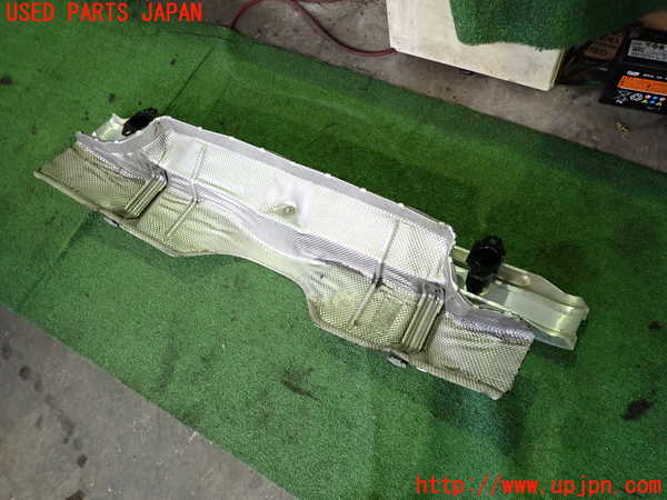 2UPJ-42781614]ポルシェ・ボクスター(98725)リアバンパーホースメント 中古_m0003.jpg