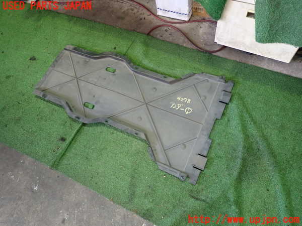 2UPJ-42781721]ポルシェ・ボクスター(98725)アンダーカバー1 中古_m0001.jpg
