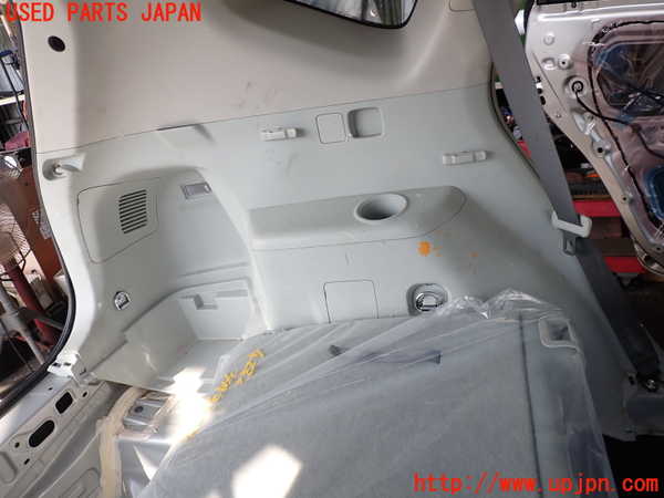 2UPJ-42827680]プリウスα(ZVW40W)左リアピラートリム 中古_m0003.jpg