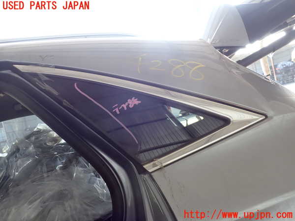 2UPJ-42881382]DSオートモビルズ ・DS 7(DS7 クロスバック)(X74AH01)左クォーターガラス 中古(FUYAO 43R000186)_m0001.jpg