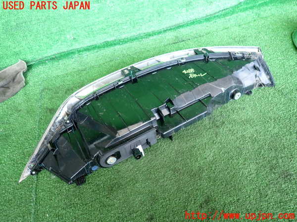 2UPJ-42881530]DSオートモビルズ ・DS 7(DS7 クロスバック)(X74AH01)右テールランプ 中古_m0002.jpg