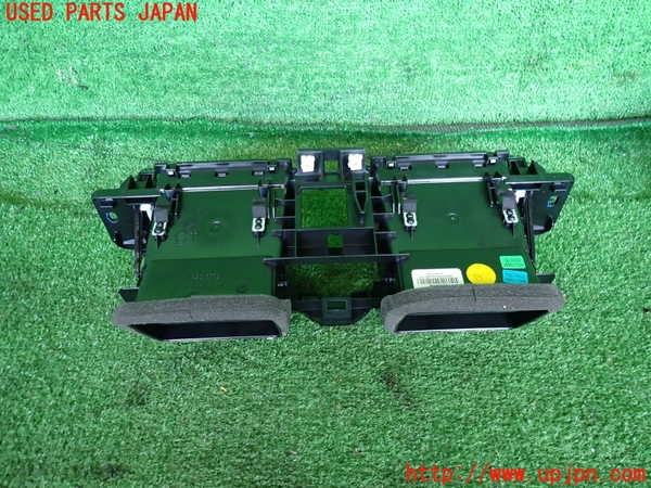 2UPJ-42887526]DSオートモビルズ ・DS 7(DS7 クロスバック)(X74AH01)エアコン吹き出し口1 中古 (真中)_m0002.jpg