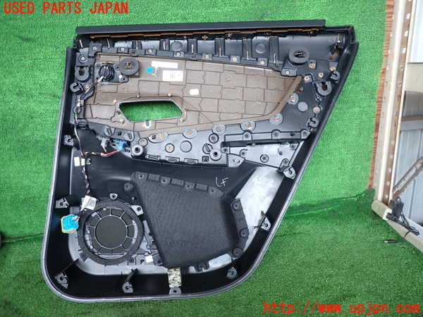 2UPJ-42881324]DSオートモビルズ ・DS 7(DS7 クロスバック)(X74AH01)左後ドア内張り 中古_m0002.jpg