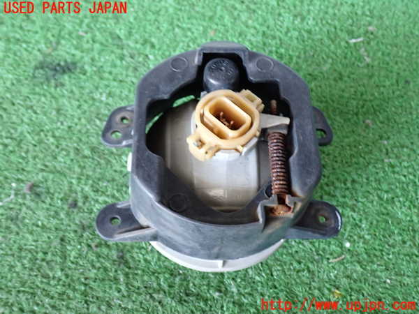 2UPJ-42891180]ジープ・グランドチェロキー(WK57A)右フォグ 中古_m0003.jpg