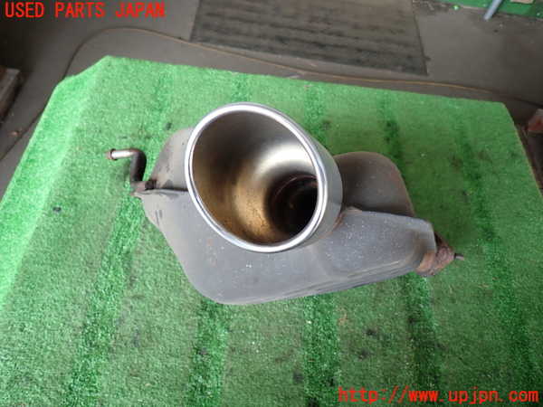 2UPJ-42892671]ジープ・グランドチェロキー(WK57A)リアマフラー1 中古_m0003.jpg