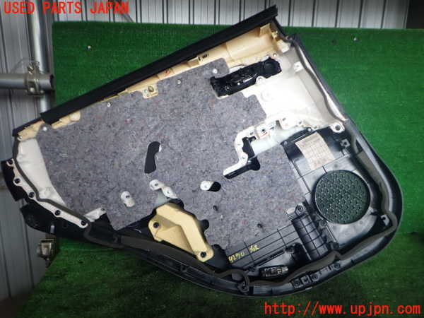 2UPJ-42901294]レクサス・RX450h(GYL15W)右後ドア内張り 中古_m0003.jpg