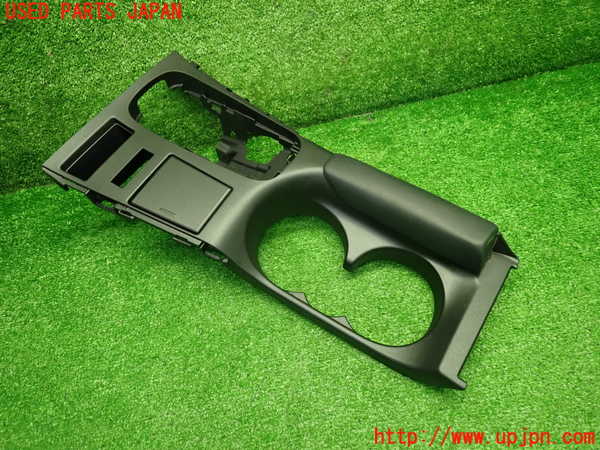 1UPJ-42937691]レクサス・CT200h(ZWA10)内装トリム類1 中古_m0001.jpg