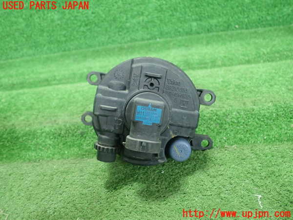 1UPJ-42941180]レクサス・GS450h(GWL10)右フォグ 中古_m0002.jpg