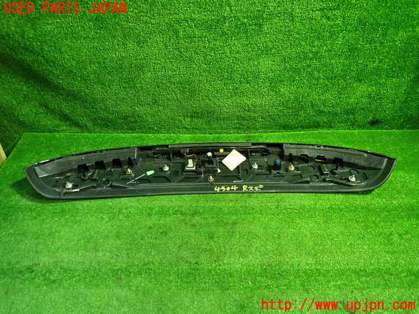 1UPJ-43041520]ベンツ C200 ステーションワゴン(205242)(S205)リアスポイラー 中古_m0004.jpg