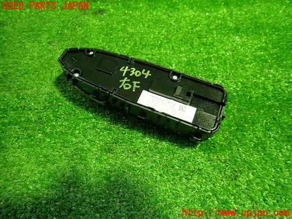 1UPJ-43046240]ベンツ C200 ステーションワゴン(205242)(S205)右前パワーウィンドウスイッチ 中古_m0002.jpg