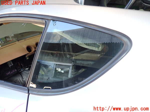 2UPJ-43091382]ポルシェ・ケイマン(98720)左クォーターガラス (43R-000469) 中古_m0001.jpg