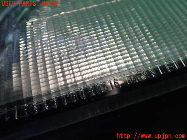 2UPJ-43101150]アルシオーネ SVX(CXD)右コーナーランプ 中古_m0002.jpg