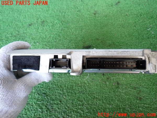 2UPJ-43166525]ポルシェ・パナメーラ GTS(970CXPA)アンプ 中古_m0002.jpg