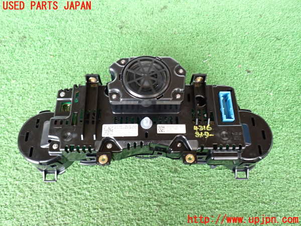 2UPJ-43166170]ポルシェ・パナメーラ GTS(970CXPA)スピードメーター 中古_m0003.jpg