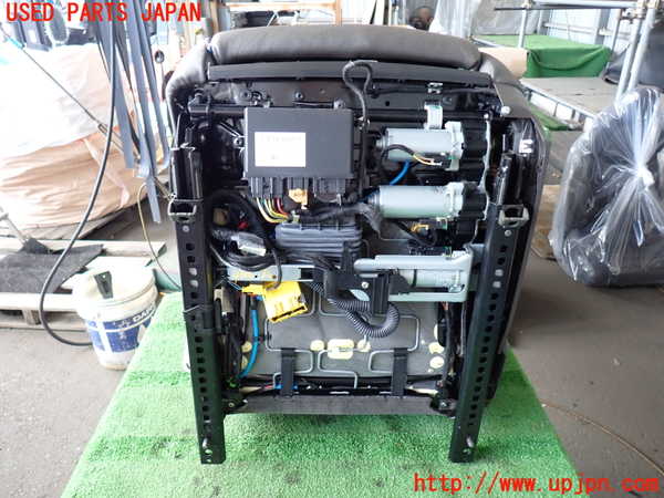 2UPJ-43167065]ポルシェ・パナメーラ GTS(970CXPA)助手席シート 中古_m0005.jpg