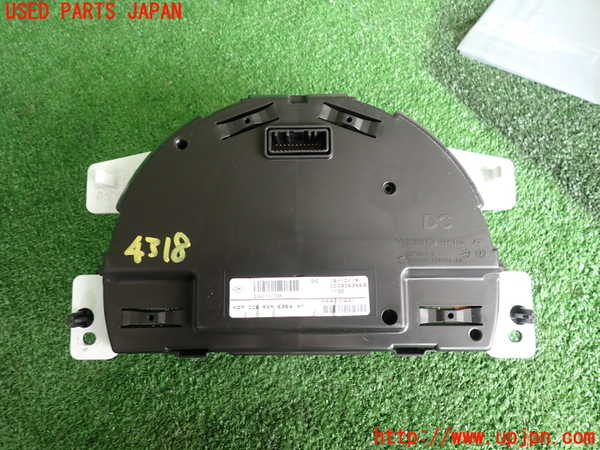 2UPJ-43186170]ルノー・トゥインゴ(AHH4B)スピードメーター 中古_m0002.jpg