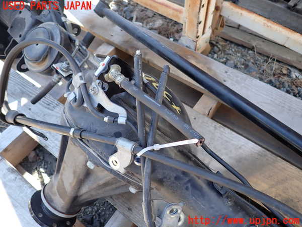1UPJ-43264400]ジムニー(JB64W)リアデフホーシング 中古_m0003.jpg