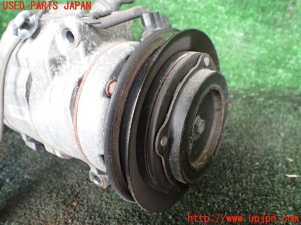 1UPJ-43276025]パジェロ(V98W)エアコンコンプレッサー 中古_m0003.jpg