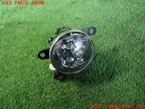 2UPJ-43311180]ボルボ・S60(ZB420TM)右フォグ 中古_m0001.jpg