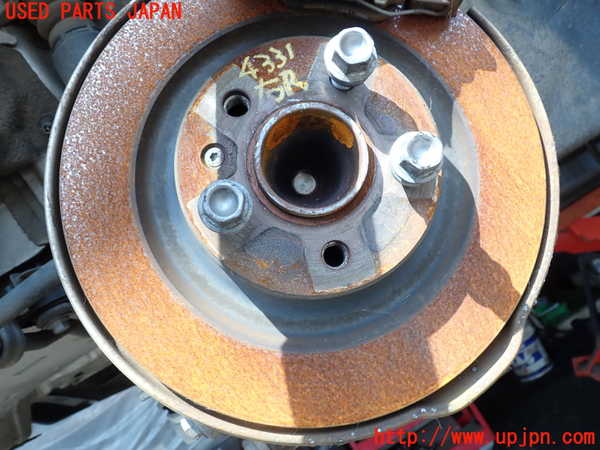 2UPJ-43314300]ボルボ・S60(ZB420TM)右リアナックルハブ 中古_m0002.jpg