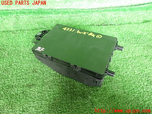 2UPJ-43316741]ボルボ・S60(ZB420TM)ヒューズボックス1 中古_m0001.jpg