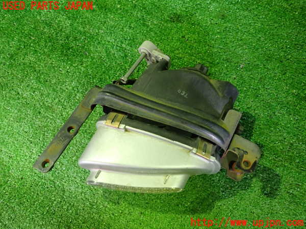 2UPJ-43331182]レクサス・SC430(UZZ40)左フォグ 中古_m0002.jpg