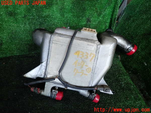 1UPJ-43372451]キャラバン コーチ(ARE24)インタークーラー1 中古_m0001.jpg