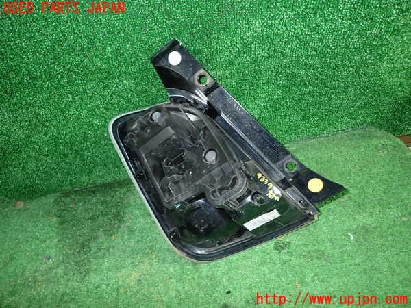 1UPJ-43391530]アバルト・595(312142)右テールランプ 中古_m0002.jpg