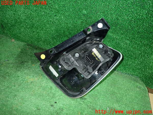 1UPJ-43391536]アバルト・595(312142)左テールランプ 中古_m0002.jpg