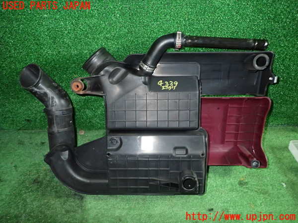 1UPJ-43392560]アバルト・595(312142)エアクリーナーボックス 中古_m0002.jpg