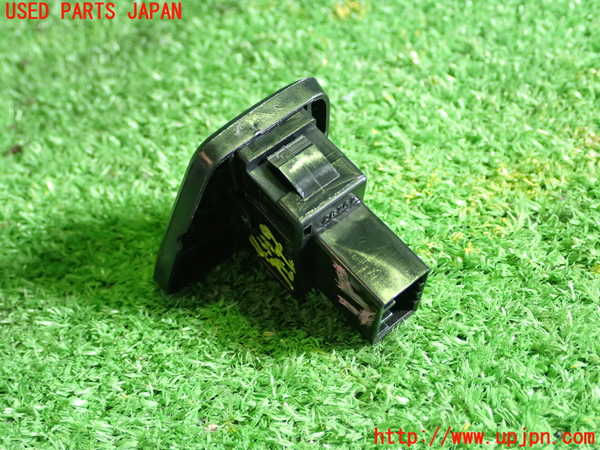 1UPJ-43396245]アバルト・595(312142)左パワーウィンドウスイッチ 中古_m0003.jpg