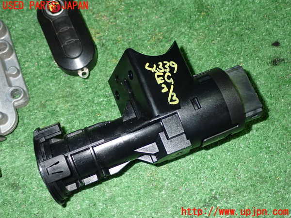 1UPJ-43396110]アバルト・595(312142)エンジンコンピューター 中古_m0003.jpg