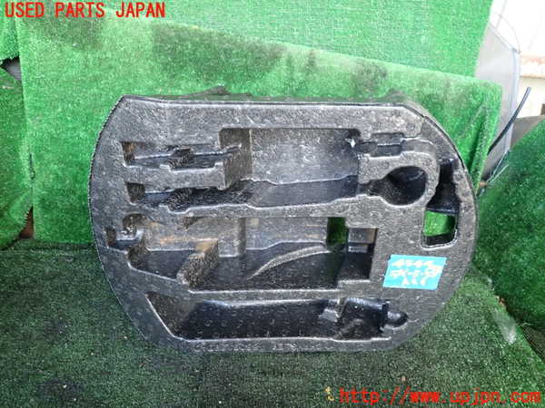 1UPJ-43447772]ジープ・グランドチェロキー(WK36A)ラゲッジトレイ2 中古_m0001.jpg