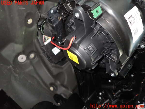 1UPJ-43466081]ボルボ・XC40(XB420XC)エバポレーター1 中古_m0004.jpg