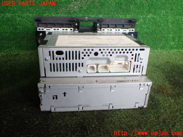 2UPJ-43566500]セルシオ(UCF31)CD&MDプレイヤー 中古_m0002.jpg