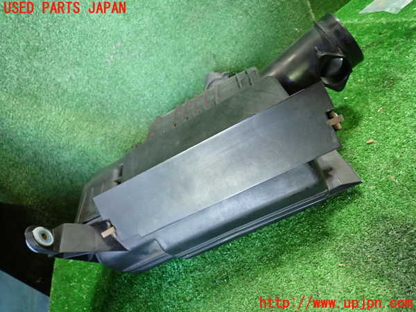 1UPJ-43602560]ポルシェ・ボクスター(98665)エアクリーナーボックス 中古_m0002.jpg