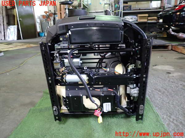 1UPJ-43617065]アウディ・TT クーペ(8JCCZF)助手席シート 中古_m0005.jpg