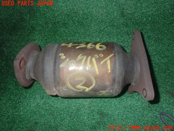 1UPJ-43662662]レクサス・SC430(UZZ40)触媒2 中古 ソアラ_m0001.jpg