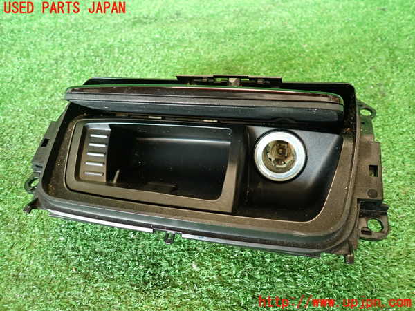 2UPJ-43707821]BMWアルピナ・B3 ビターボ クーペ(3K20)灰皿1 中古_m0003.jpg