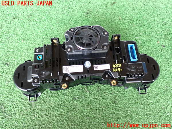 2UPJ-43716170]ポルシェ・パナメーラ S(970M48A-)スピードメーター 中古_m0003.jpg